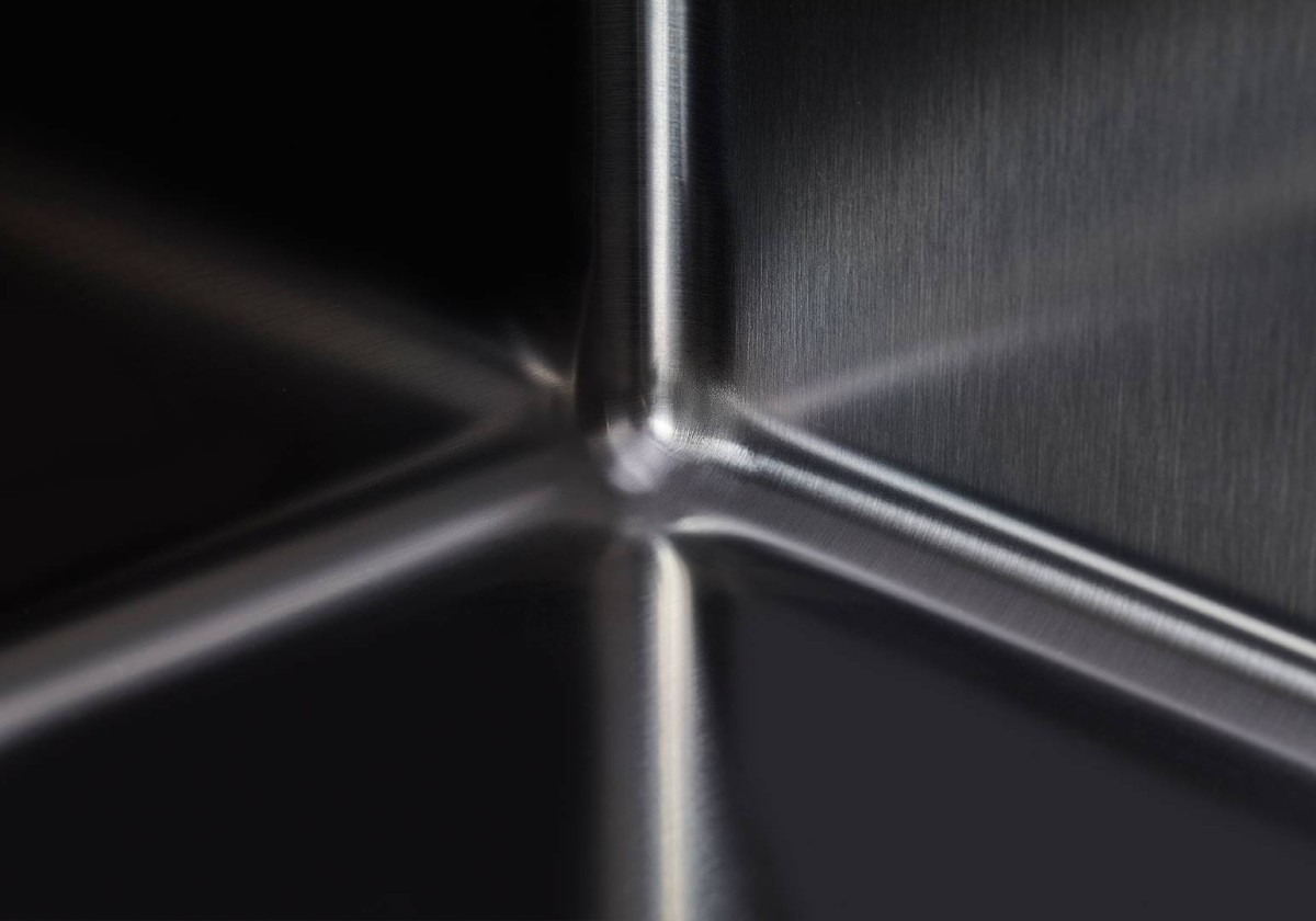 Sink Skin 400 Gun Metal