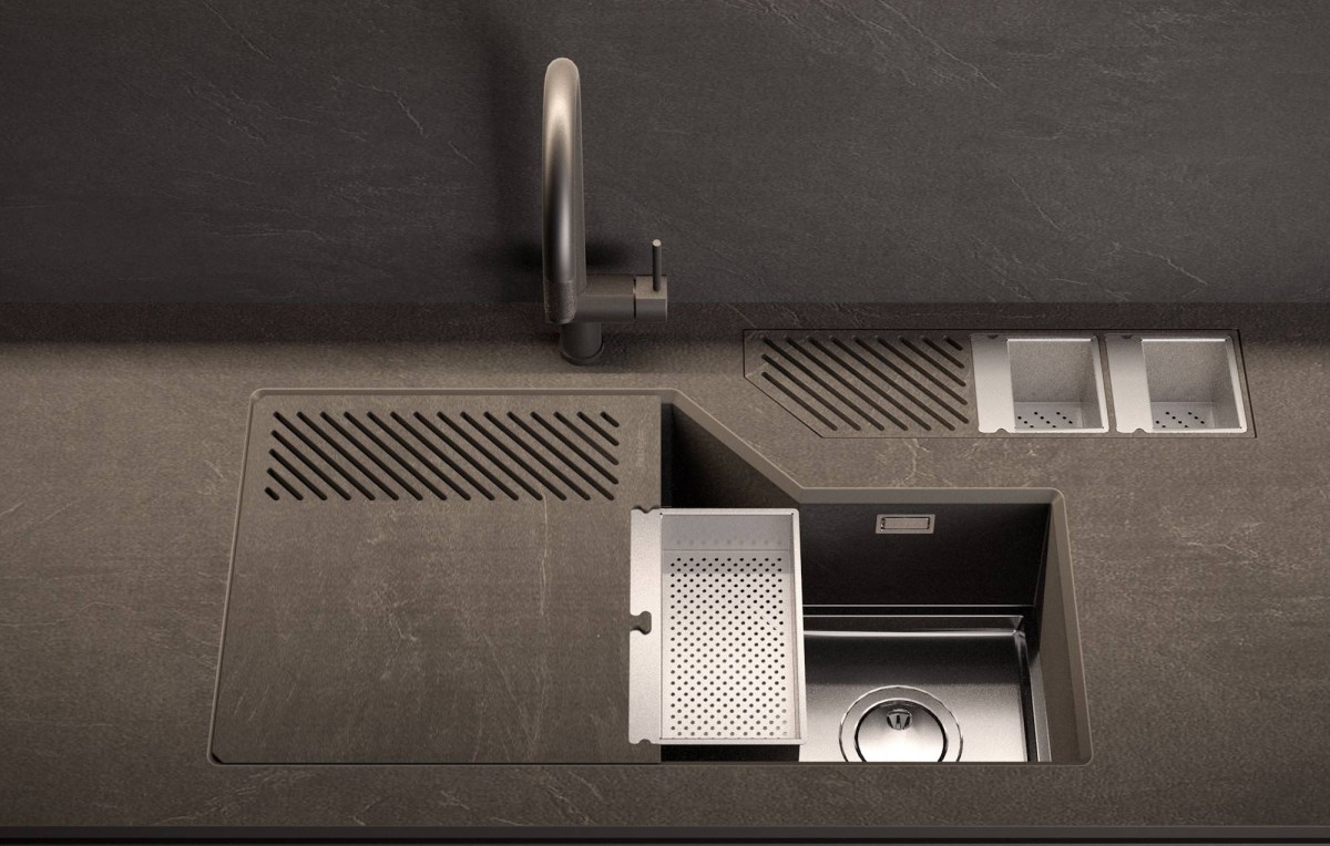 Diade equipped troughs Phantom
